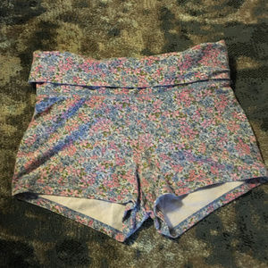 Flowery Shorts